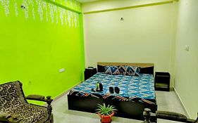 2 Bhk & Balcony Nature'S Theme Apartment Homestay